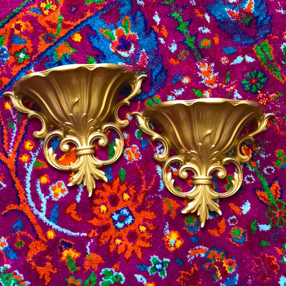 2 Ornate Gold Wall Pocket Set